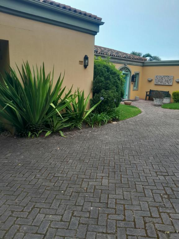 To Let 5 Bedroom Property for Rent in Lower Robberg Western Cape